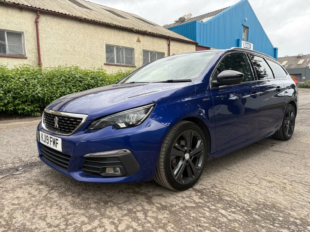 Peugeot 308 SW Bluehdi Active White #10