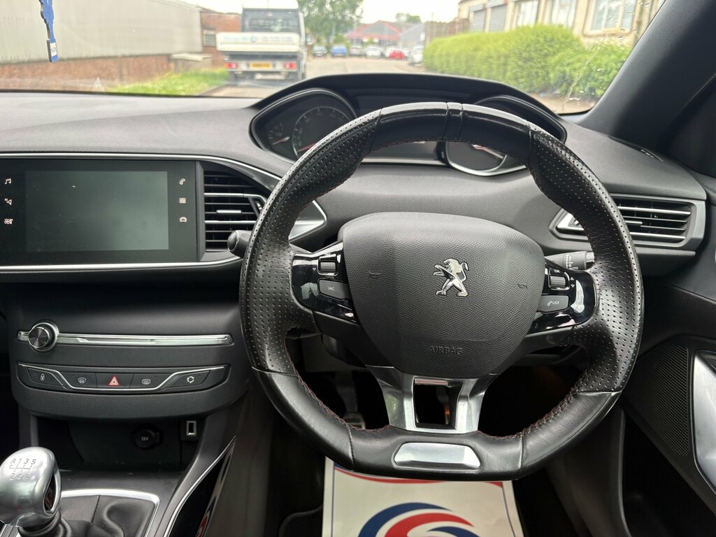 Peugeot 308 SW Bluehdi Active White #8