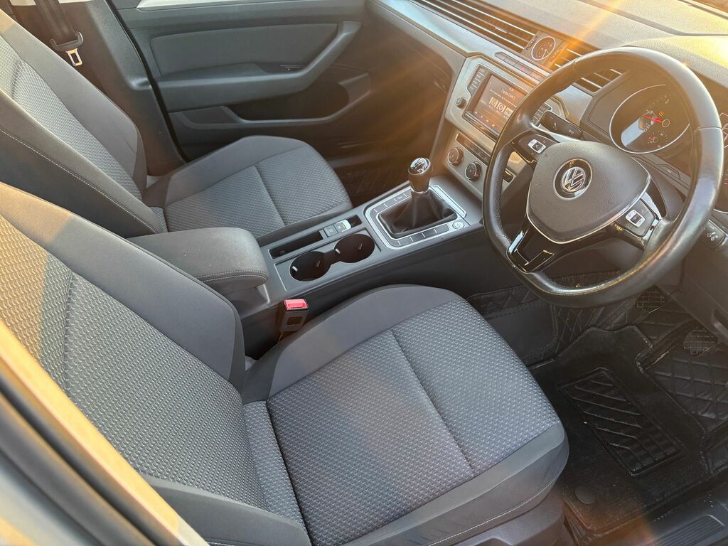 Volkswagen Passat 1.6 Tdi Bluemotion Tech S Saloon GD64VFT Silver #6
