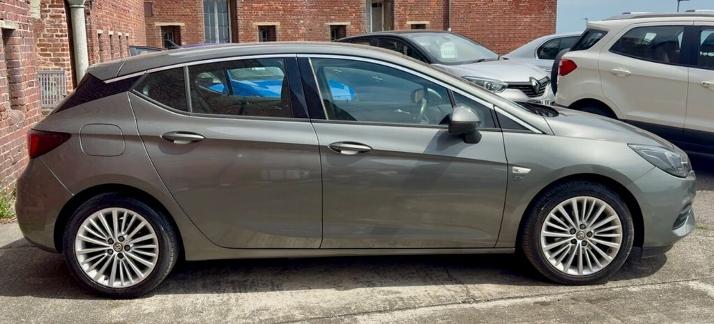 Vauxhall Astra Hatchback DV70FRL Grey #5