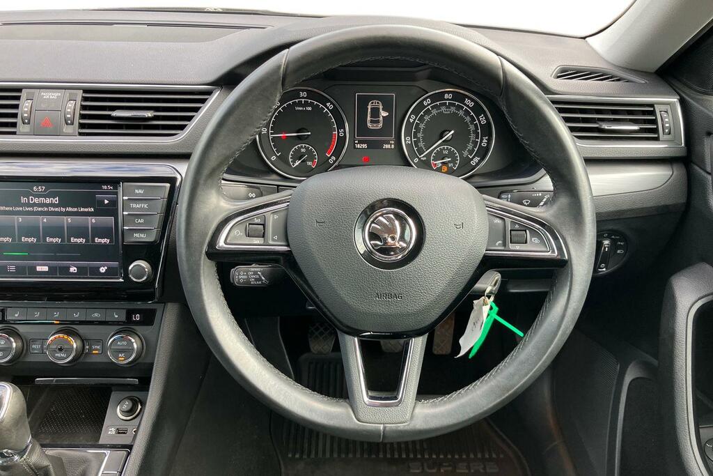 Skoda Superb 2.0 Tdi Cr Se L Executive Grey #5