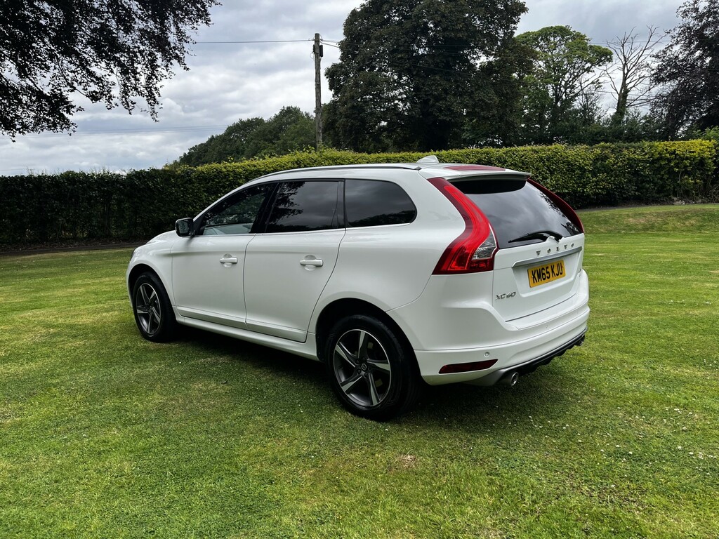 Volvo XC60 2.4 R-design Lux Nav D5 Awd,pole Star,fsh White #3
