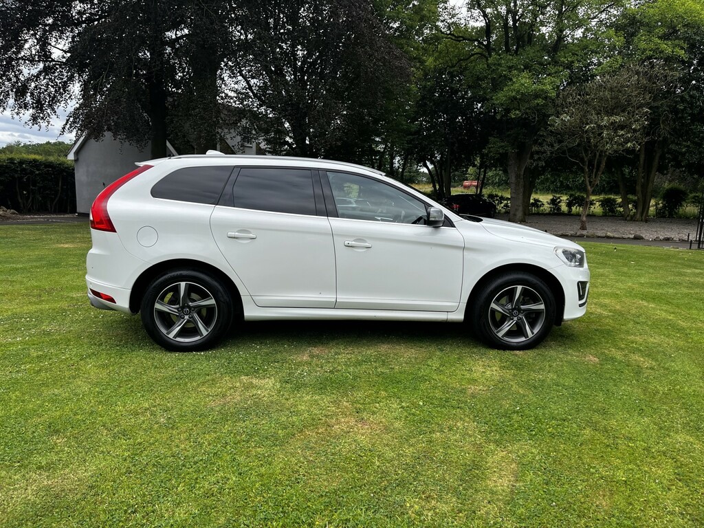 Volvo XC60 2.4 R-design Lux Nav D5 Awd,pole Star,fsh White #6