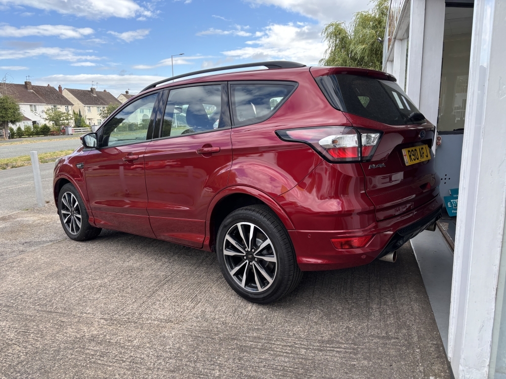 Ford Kuga 1.5 St-line Red #2