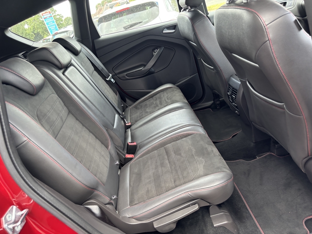 Ford Kuga 1.5 St-line Red #5