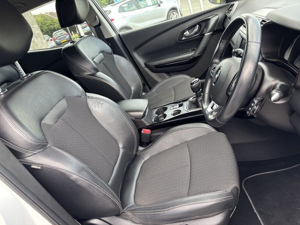 Renault Kadjar 1.2 Dynamique Se Nav Tce White #6