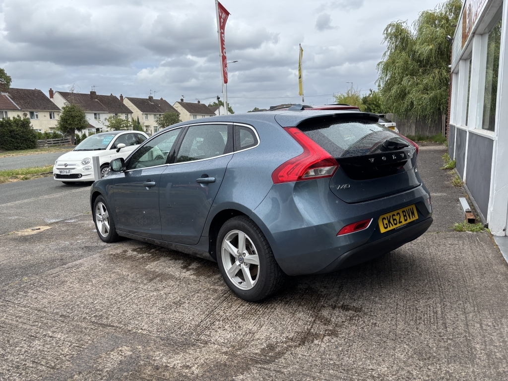 Volvo V40 1.6 D2 Se Blue #3