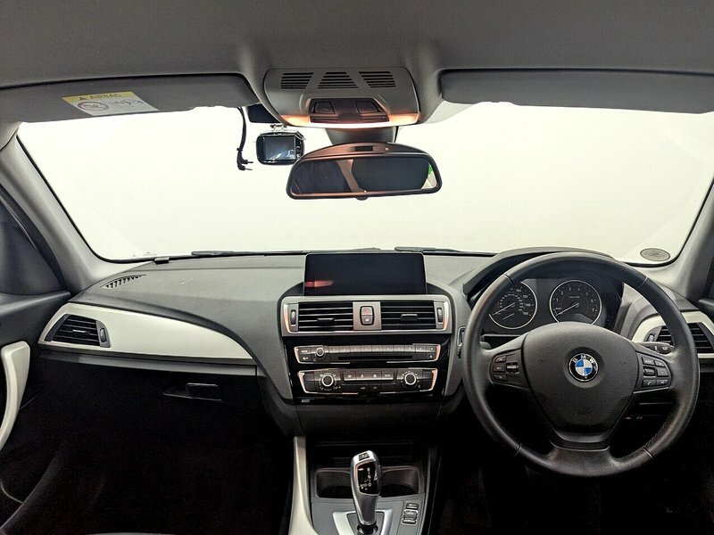 BMW 1 Series 118I Sport White #3