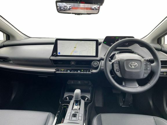 Toyota Prius Excel White #6