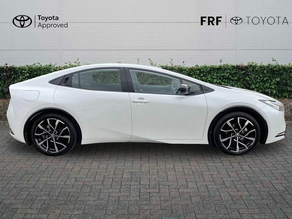 Toyota Prius Hatchback 1.8 Hybrid Euro6 202020 White #23