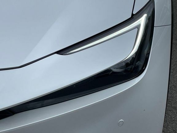 Toyota Prius Hatchback 1.8 Hybrid Euro6 202020 White #38