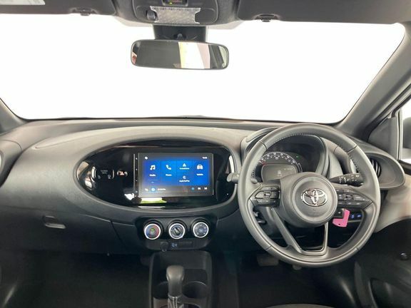 Toyota Aygo X Pure Automatic White #6