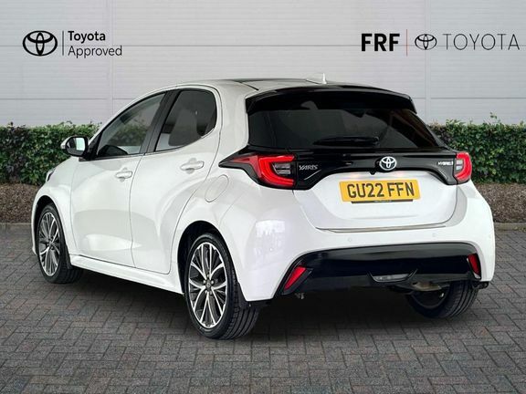 Toyota Yaris Excel 1.5 Hybrid Tech Pack White #4