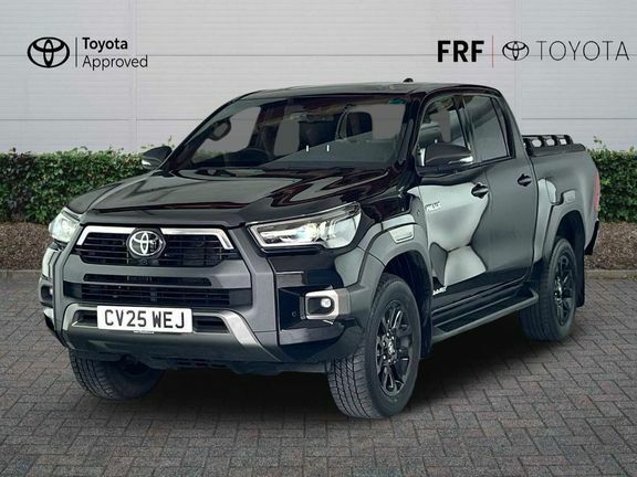 Toyota HILUX Invincible X Dc 2.8 Hybrid 48V Black #3