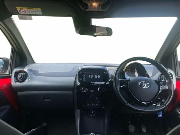 Toyota Aygo X X-trend Tss Red #6