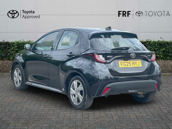 Toyota Yaris Icon Black #4