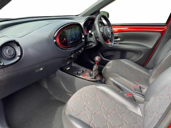 Toyota Aygo X Exclusive Canvas Roof Red #5