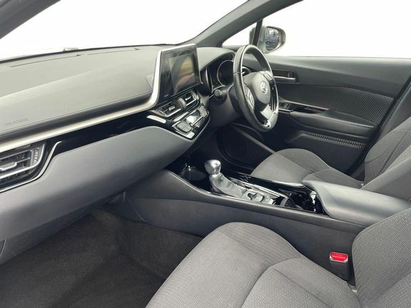 Toyota C-Hr 1.8 Vvt-h Dynamic Cvt Euro 6 Ss White #5
