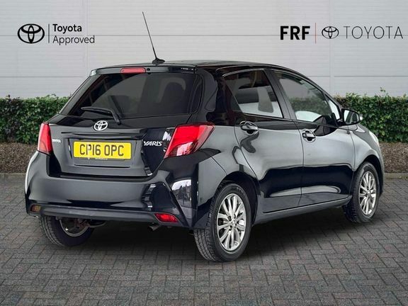 Toyota Yaris Icon 1.33Cvt Black #2