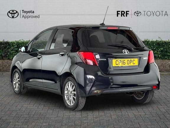 Toyota Yaris Icon 1.33Cvt Black #4
