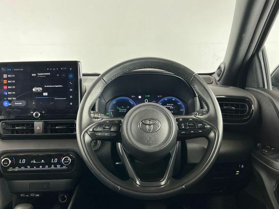 Toyota Yaris Premiere Edition Blue #6