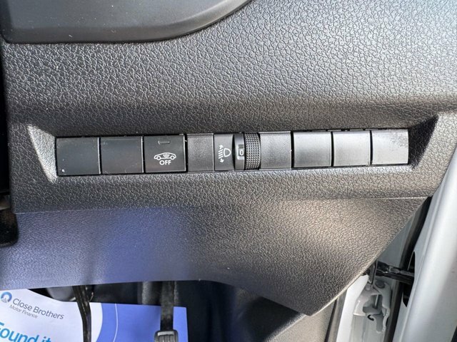 Citroen Dispatch 2.0 Bluehdi 1400Driver Edition M Eat8 Fwd 2 Euro White #19