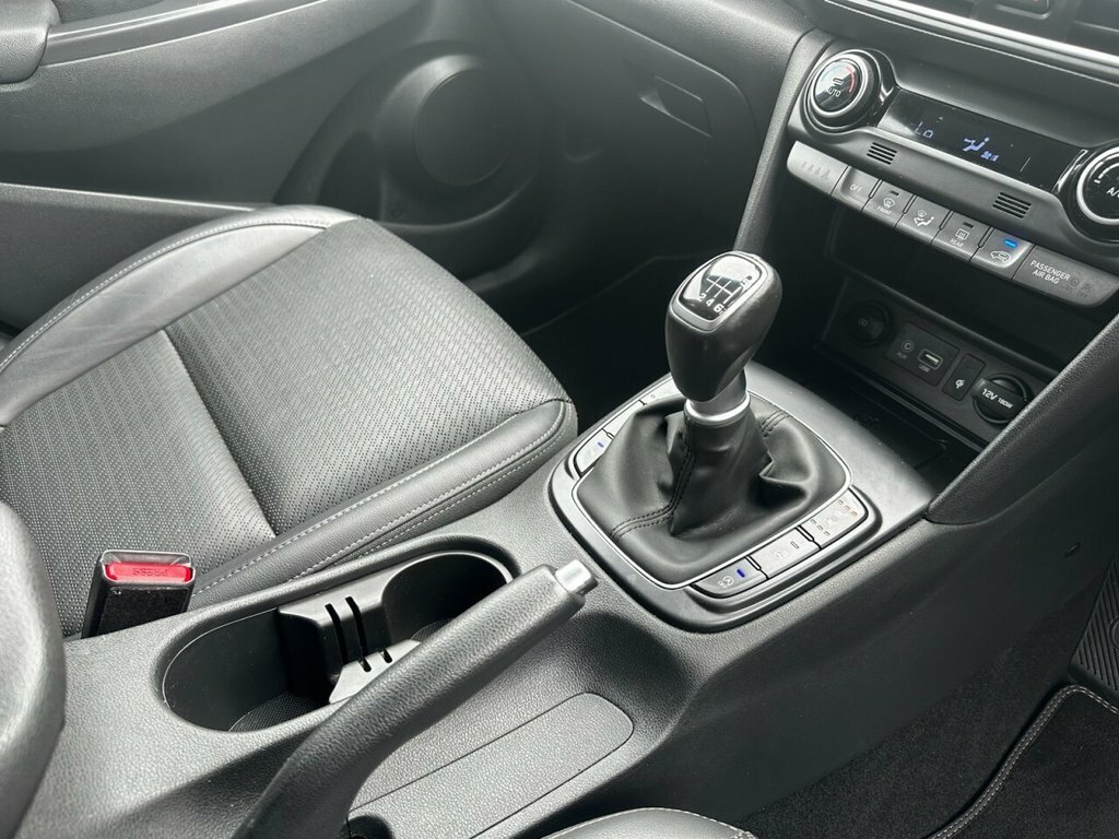 Hyundai Kona Kona Premium Se Ev White #18