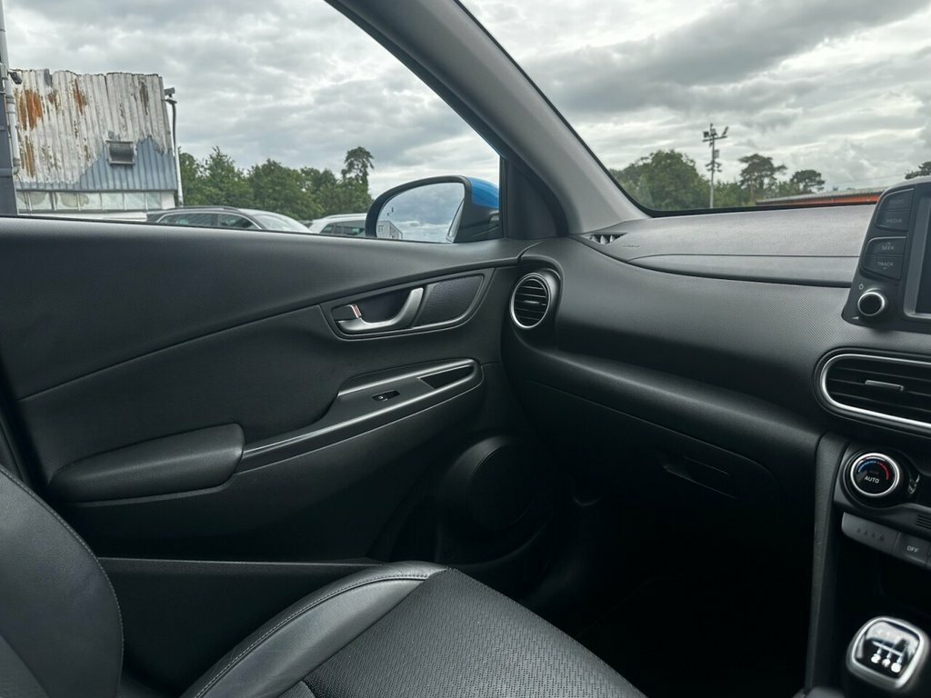 Hyundai Kona Kona Premium Se Ev White #27