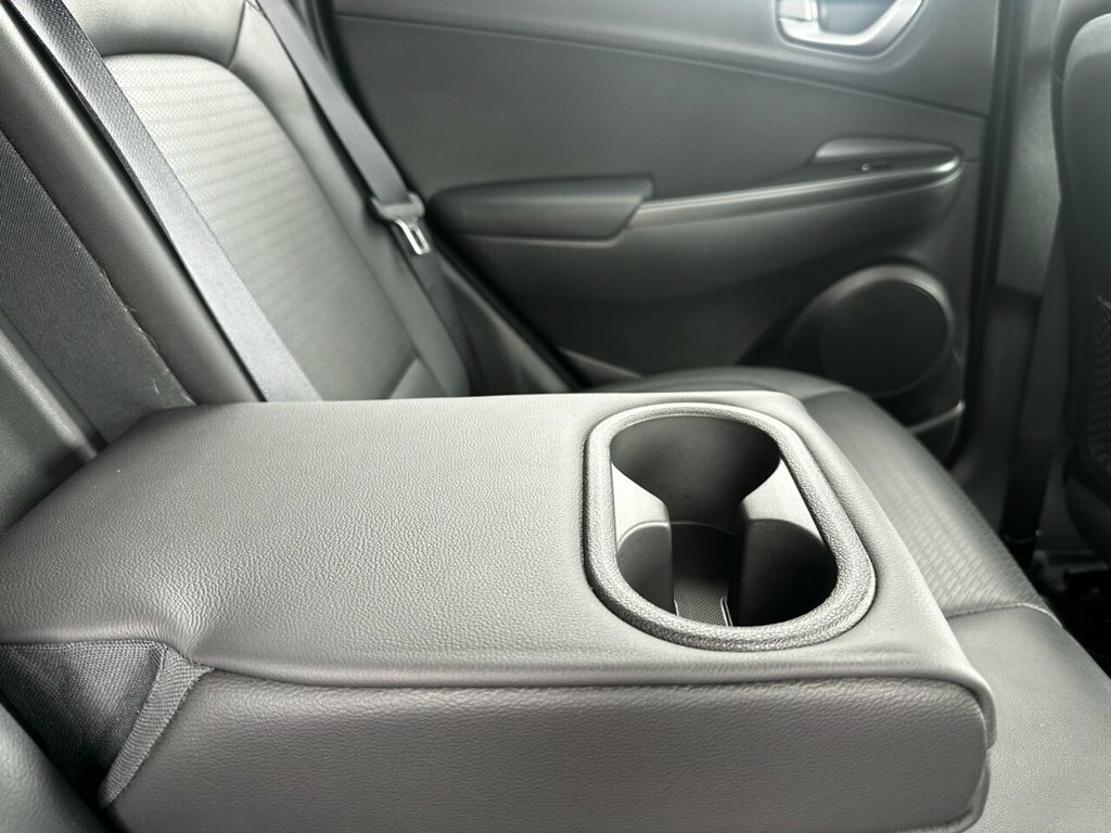 Hyundai Kona Kona Premium Se Ev White #12