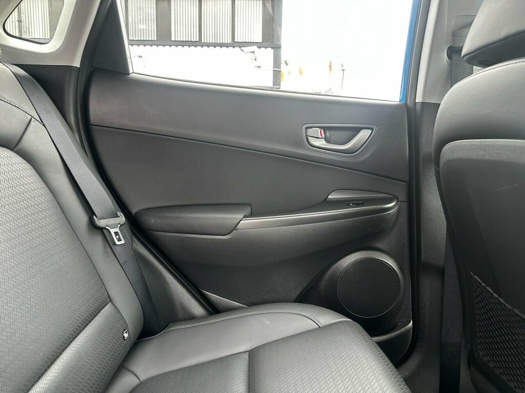 Hyundai Kona Kona Premium Se Ev White #11