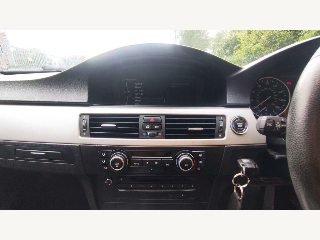 BMW 3 Series 2.0 320D Se Touring Steptronic Euro 5 Blue #20