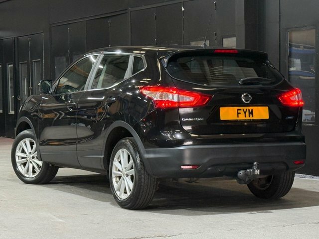 Nissan Qashqai Dci Acenta Suv Black #4
