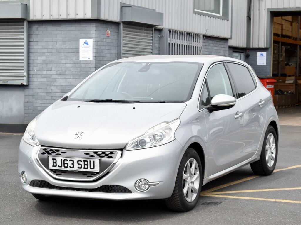 Peugeot 208 Hatchback 1.4 E-hdi Allure Egc Euro 5 Ss 2 Silver #3