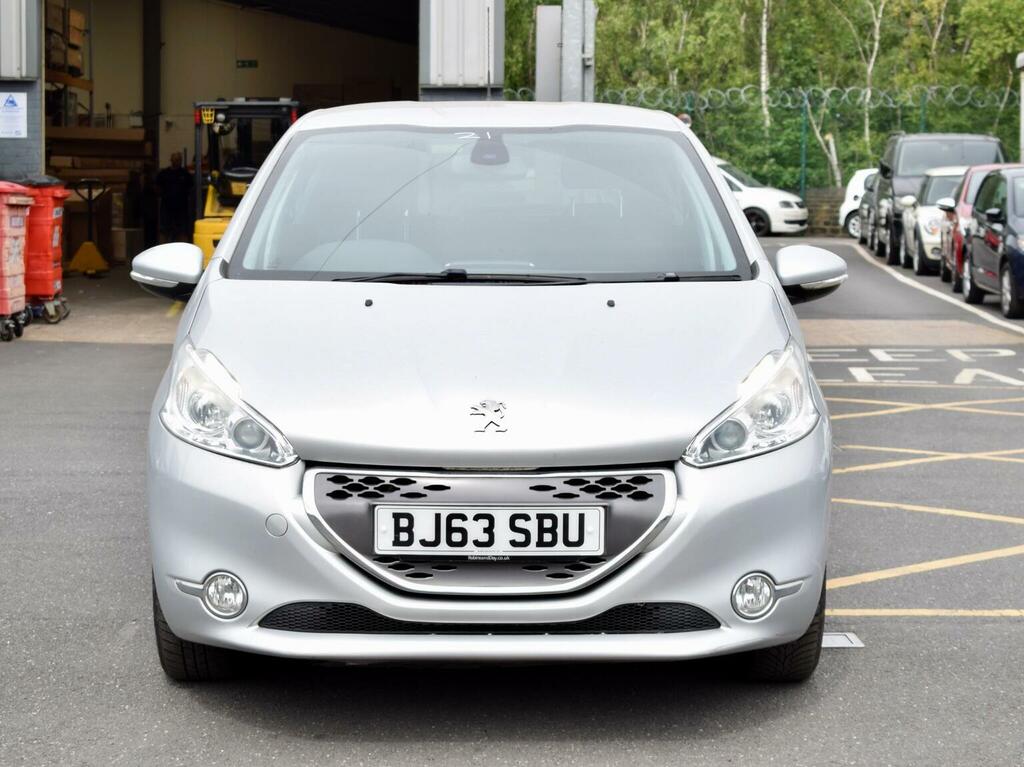 Peugeot 208 Hatchback 1.4 E-hdi Allure Egc Euro 5 Ss 2 Silver #2