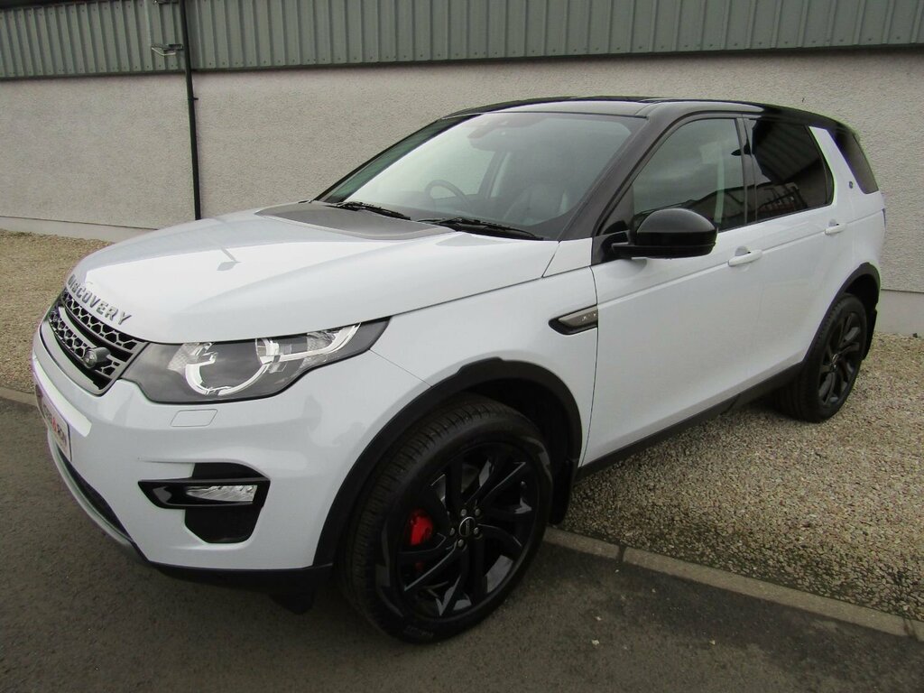 Land Rover Discovery Sport Td4 Se Tech 180 Bhp Awd, Seven Seats, Black Roof White #2