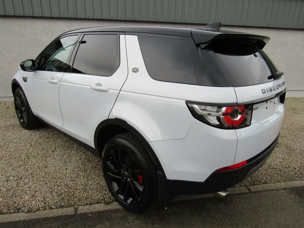 Land Rover Discovery Sport Td4 Se Tech 180 Bhp Awd, Seven Seats, Black Roof White #5