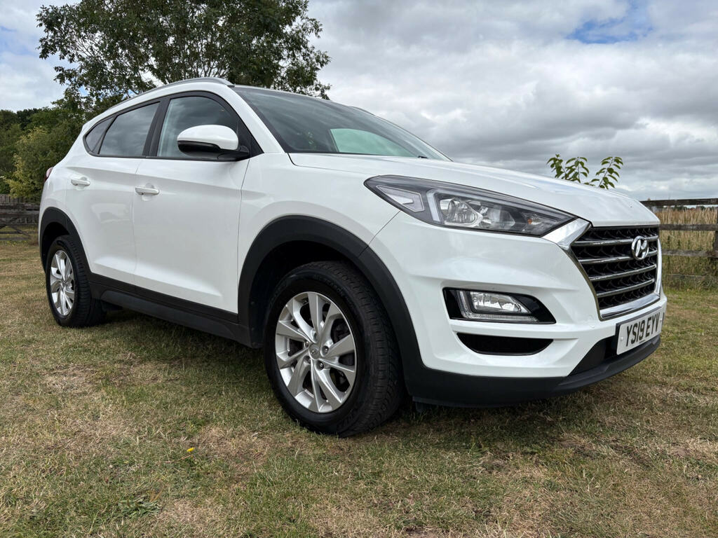 Hyundai Tucson 1.6 Gdi Se Nav Euro 6 Ss White #3