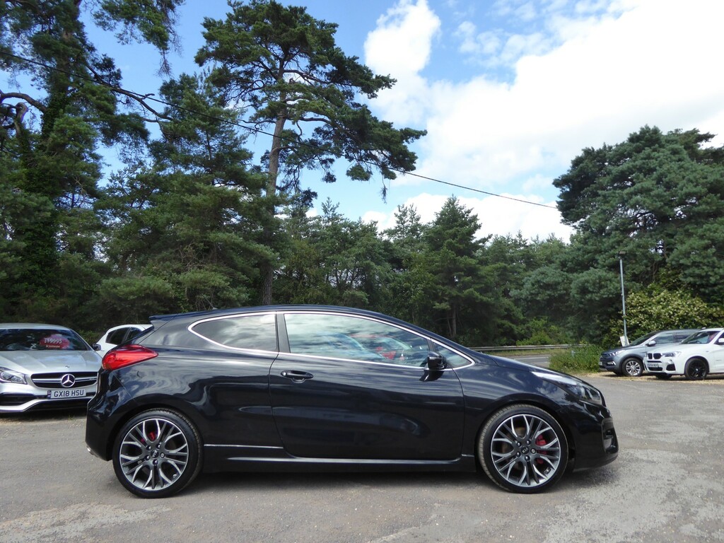 Kia Proceed 1.6 T-gdi Gt Black #4