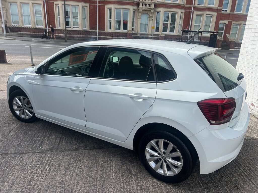 Volkswagen Polo Se  #2