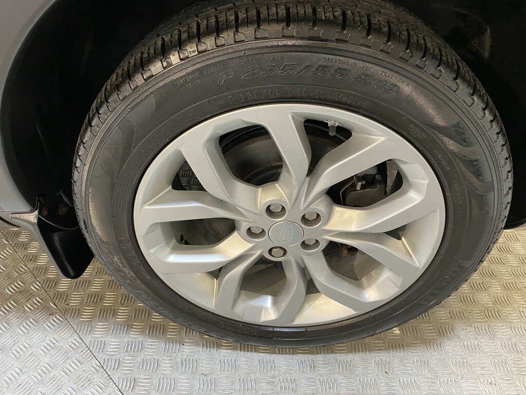 Land Rover Discovery Sport 5.0 V8 Sport White #21
