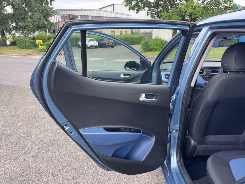 Hyundai I10 1.2 Premium Euro 6 Blue #20