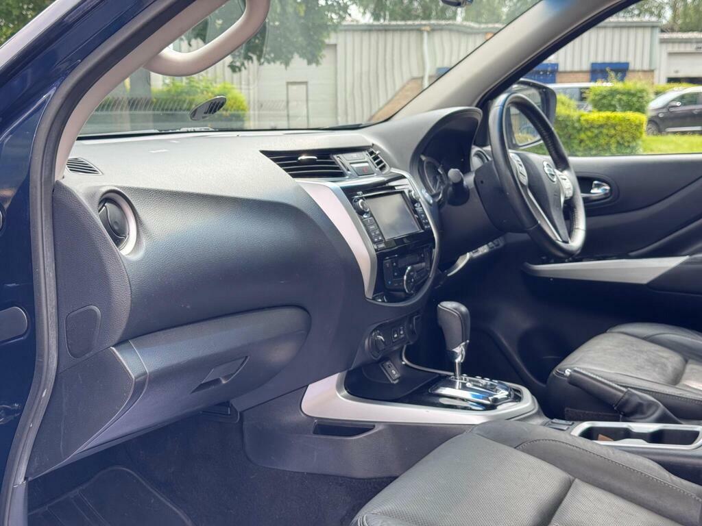 Nissan Navara Double Cab Pick Up Grey #28