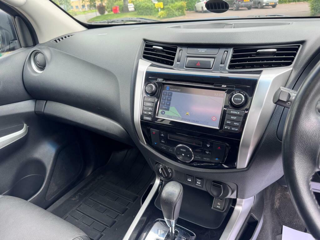 Nissan Navara Double Cab Pick Up Grey #19