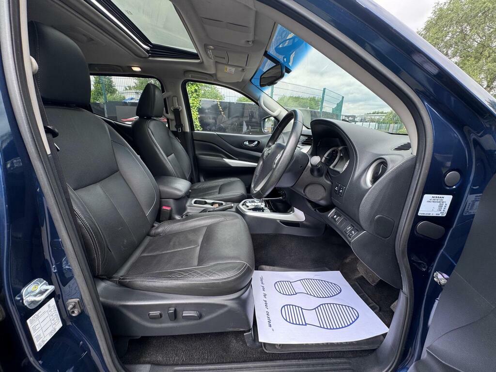Nissan Navara Double Cab Pick Up Grey #31
