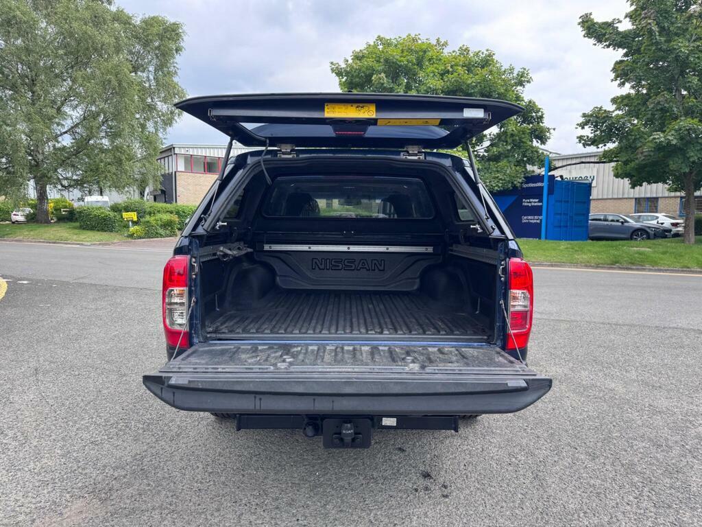 Nissan Navara Double Cab Pick Up Grey #8