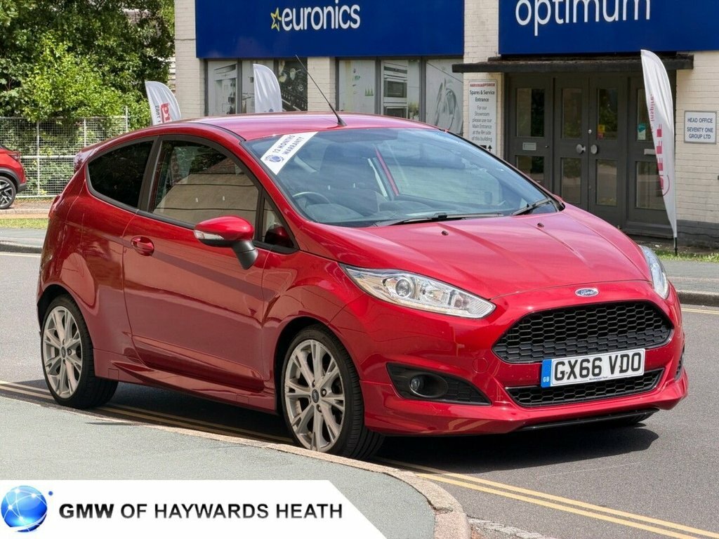 Ford Fiesta 1L Zetec S Red