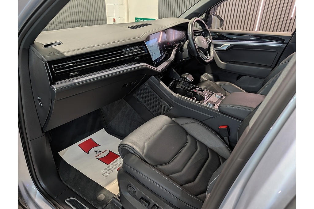 Volkswagen Touareg 3.0 V6 Tdi 4Motion R Line Tech Tip #39