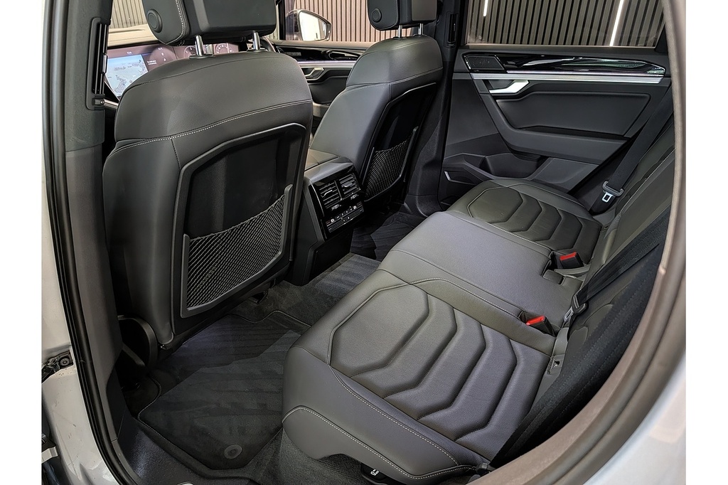 Volkswagen Touareg 3.0 V6 Tdi 4Motion R Line Tech Tip #46