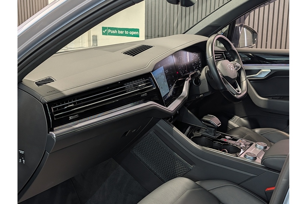 Volkswagen Touareg 3.0 V6 Tdi 4Motion R Line Tech Tip #41