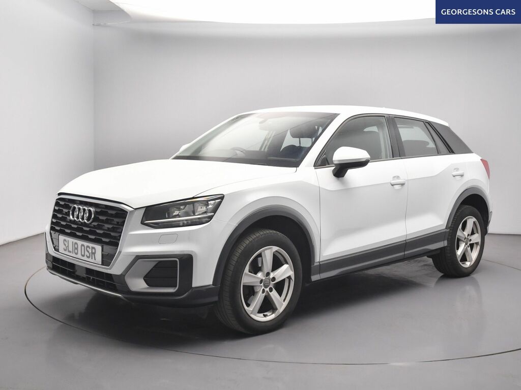 Audi Q2 Tfsi Sport Suv White #3